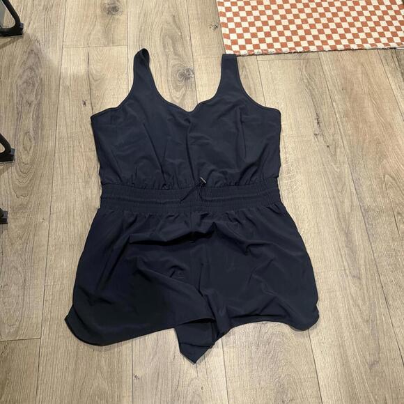 Abercrombie & Fitch Women's Black Sleeveless Romper Size XL Tall - Picture 2 of 3
